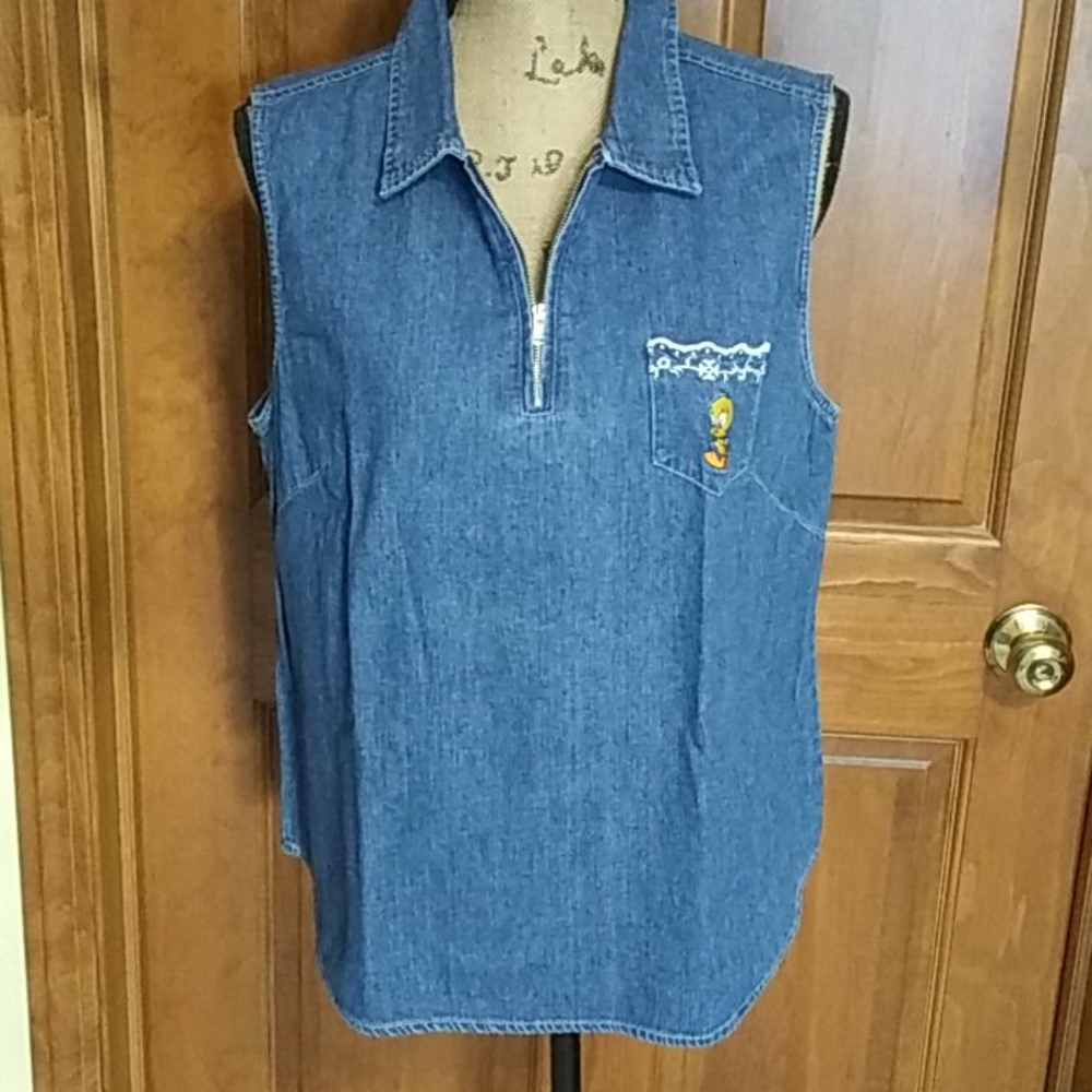 Vintage Warner Bros. Denim shirt, EUC